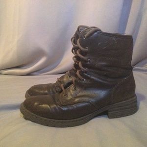 b o c brown combat boots